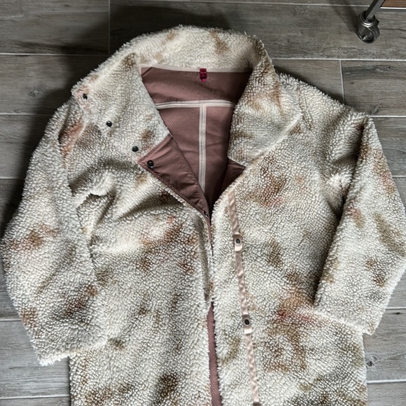 Lululemon lab Textured Fleece Coat Diamond Dye Light Ivory Dusty Bronze - Picture 8 of 11
